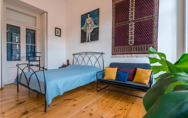 Pirosmani Courtyard next to Fabrika