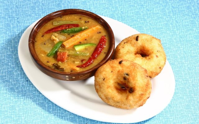 Champion Orchid By OYO Rooms