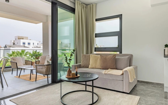 Sanders Evolution 2 Lovely 2 Bedroom Apartment With Balcony