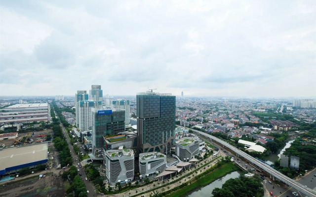 Best View Studio Apartment Tifolia near Kelapa Gading