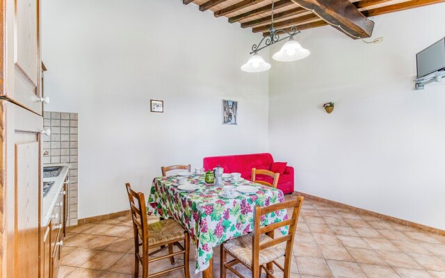 Uva Family Apt Shared Pool,volterra