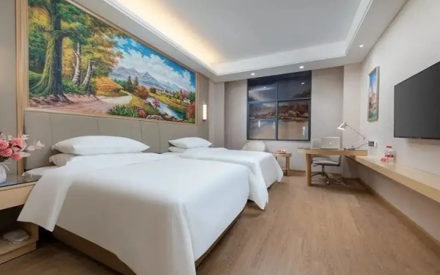Vienna International Hotel (Shenzhen Vocational College Branch)