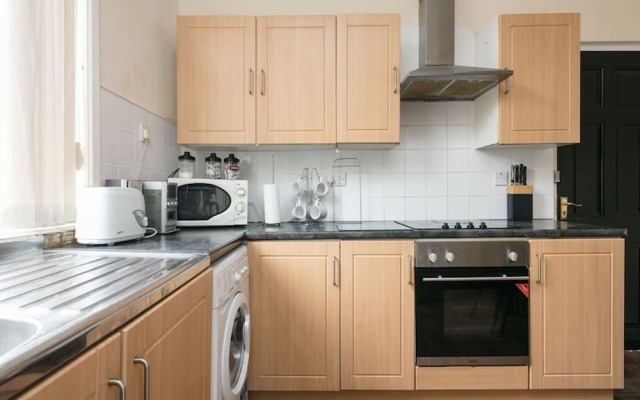 Short Term Shared R&R In Chorlton