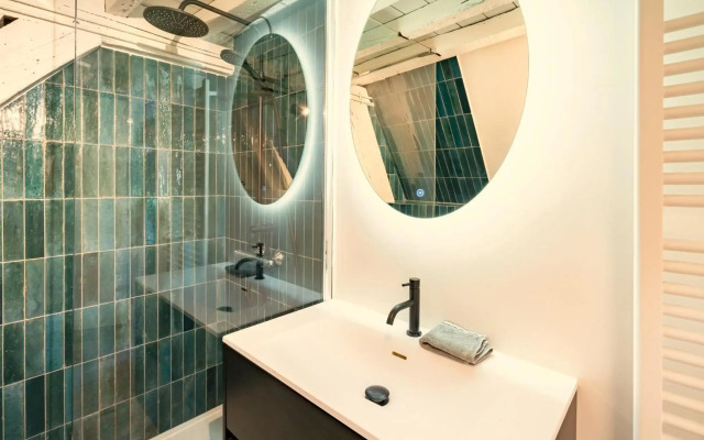 The Hendrik Square Residence