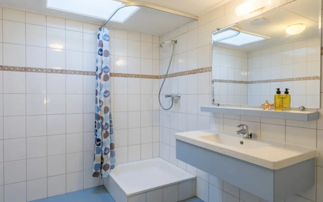 Comfortable Bungalow With Dishwasher, in De Maasduinen Area