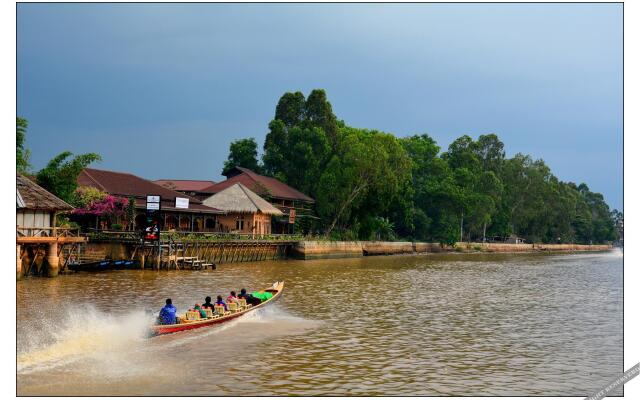 The Manor Lake Front Resort by Phyu Zin Group of Hotels