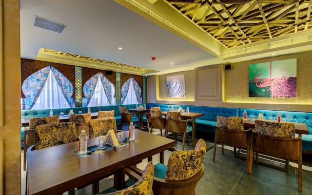 Edition O 30013 Seawood Juhu