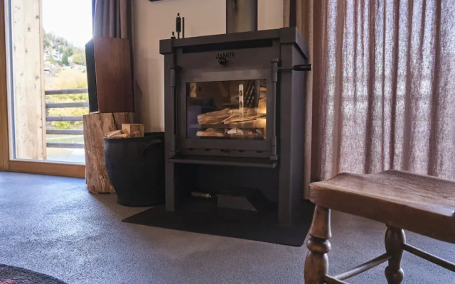 Beautiful Luxury Chalet Veyon With Incredible Views