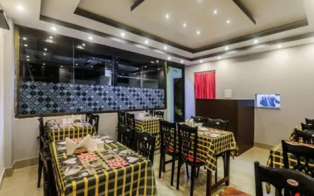 OYO 18528 Field Residency Inn