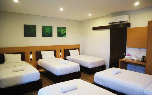 Dolores Tropicana Resort