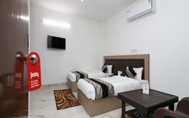 OYO 22584 Rv Homes