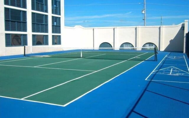 Sugar Beach 364 by RedAwning