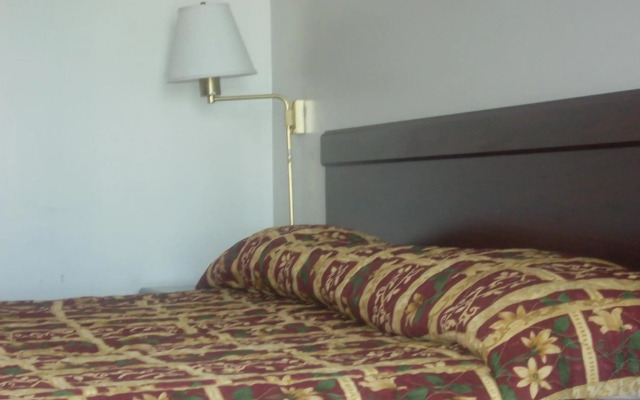 Economy Inn Monterey