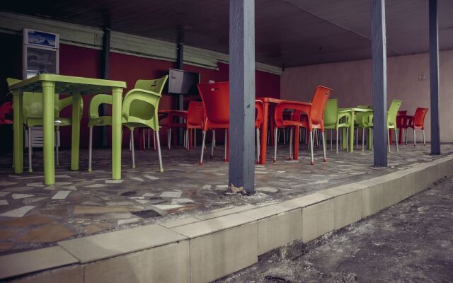 De Revelation Hotel