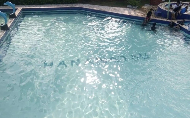 Hana-Natsu Resorts Pool