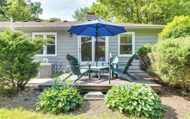 Tree-lined Indianapolis Home ~ 10 Mi to Downtown!
