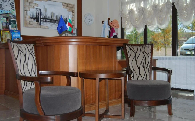 Family hotel Hefes
