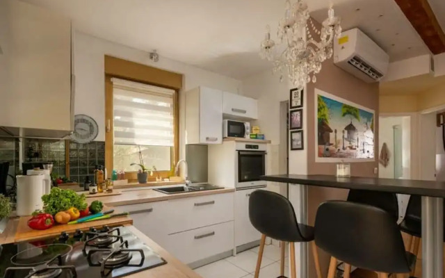 Sunshine Comfortable Holiday Residence