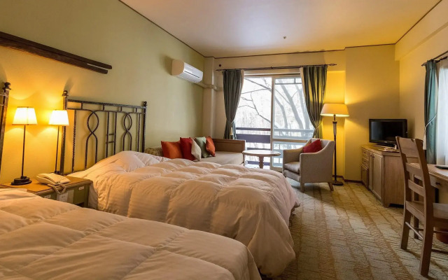 Kusatsu Onsen Hotel Village