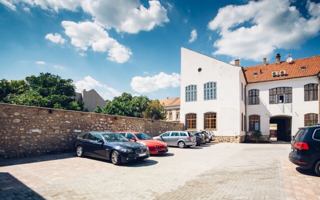 Adele Apartments