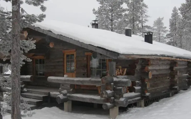 Saariselkä Inn Log Cabins