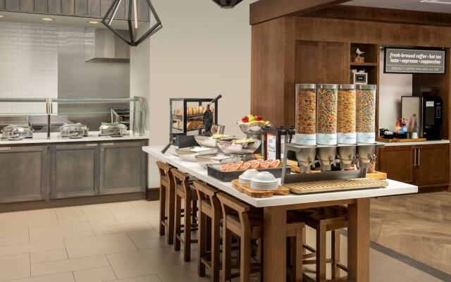 Hilton Garden Inn Columbia Airport (ex Holiday Inn & Suites Columbia-Airport)