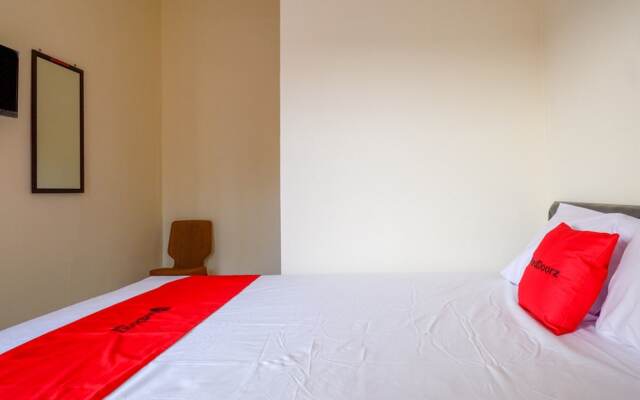 Meotel Purwokerto by RedDoorz