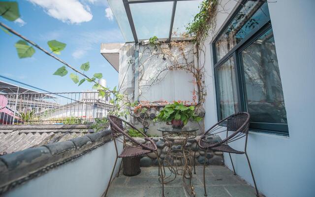 Dali Spring Field Hostel