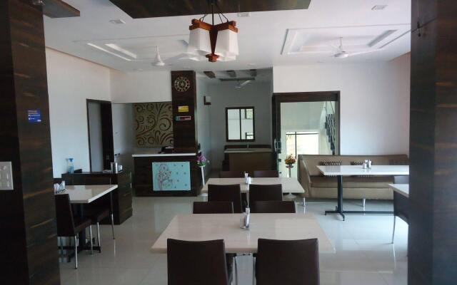 Hotel Anand