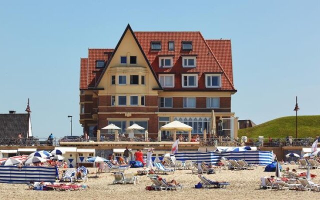 Beach Hotel - Auberge des Rois