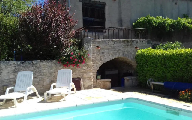 Grange Voutée avec jardin
