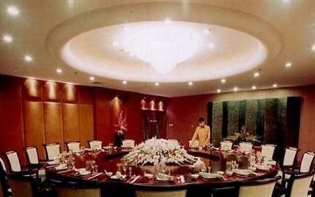 Yingkou Bayu Circle New Luck Hotel