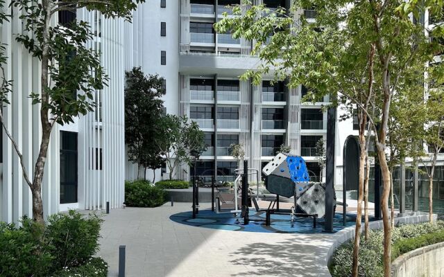 Borneotel The Shore KK by CHG
