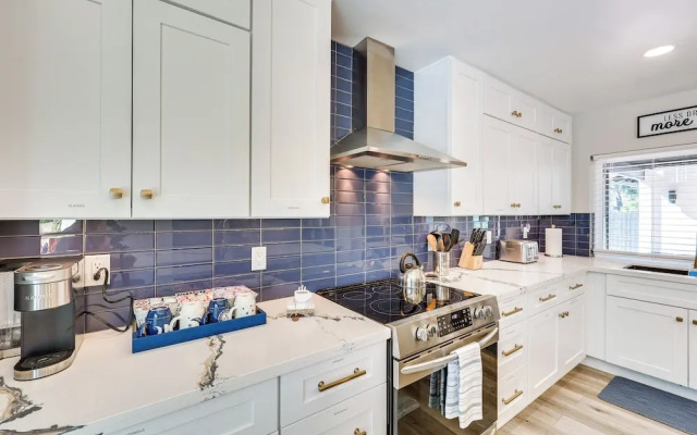 Scottsdale Oasis w/ Pool & Putting Green!