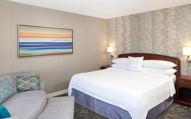 Courtyard by Marriott Oakland Airport