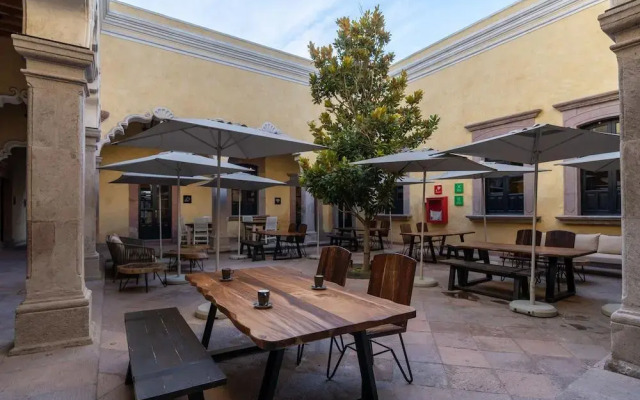 Hotel Patio Santiago