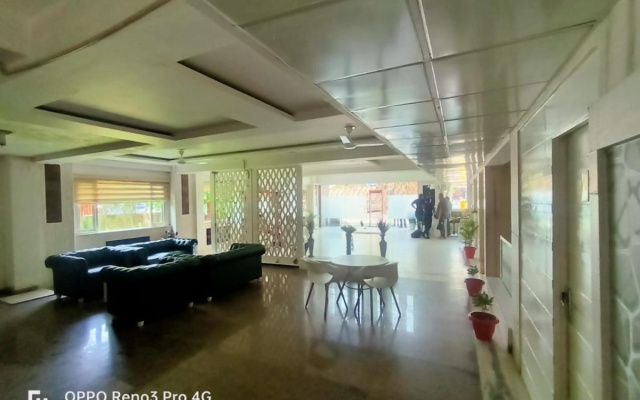 Phoenix Suites