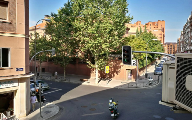 Apartamentos Suites Torr Av América - López de Hoyos