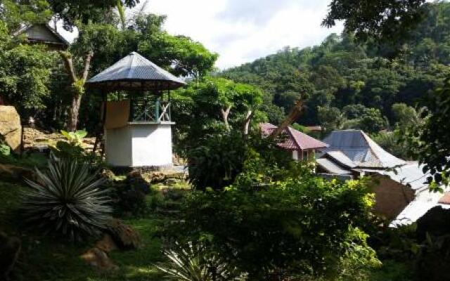 Terimakasih Bar and Guesthouse