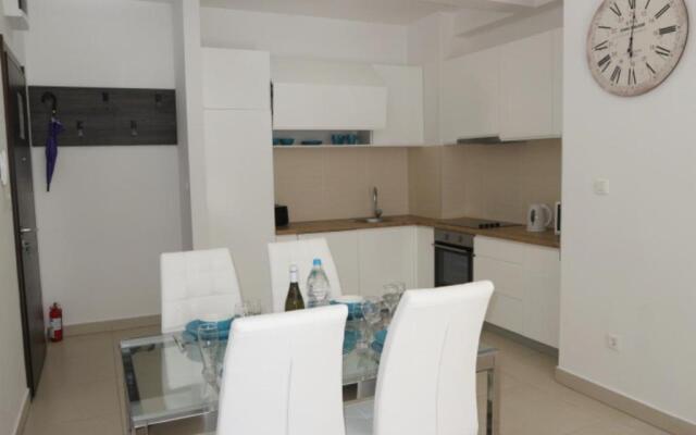 Lavender Bay Apartments D3 or D5