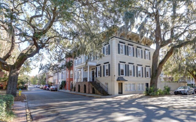 Orleans Square