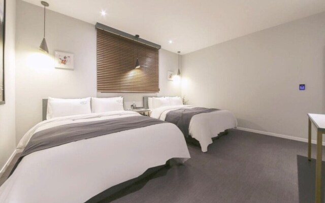 Stay-inn Hotel