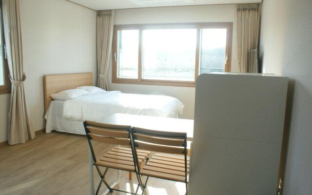 A Way To Gwaneumsa Temple