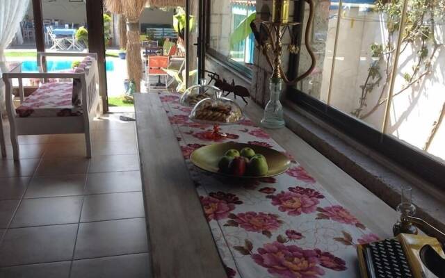 Cayirli Alacati Butik Otel