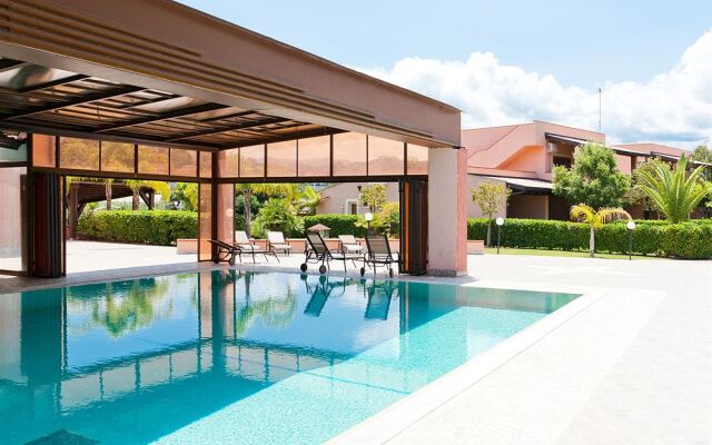 Tindari Resort & Marina Beach