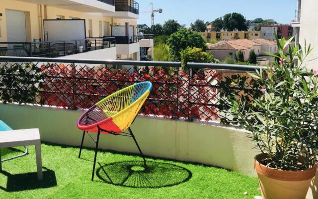 Large Flat 15 Minutes From The Beach