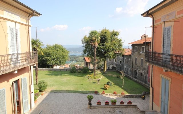 La Dimora dei Ciliegi, Charming Apartment Overlooking Lake Maggiore