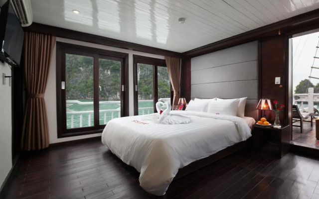 Halong Phoenix Cruiser