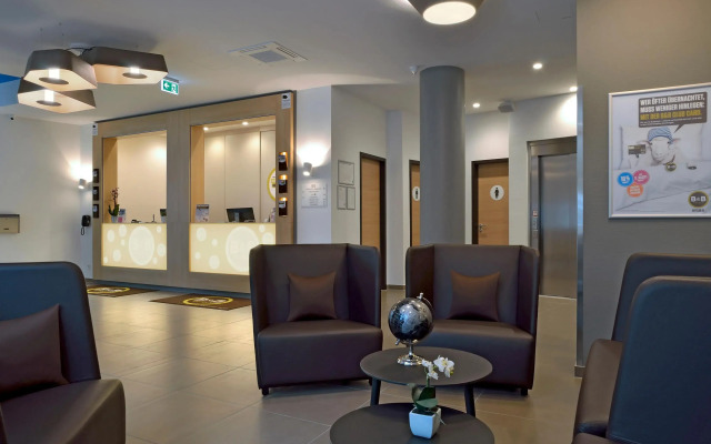 B&B HOTEL Stuttgart-Airport/Messe