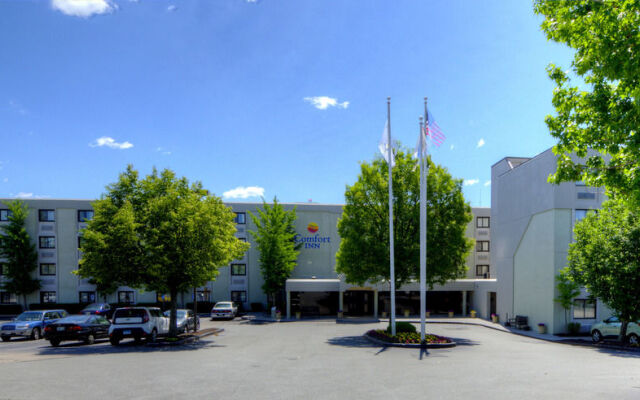 Comfort Inn Warwick Airport